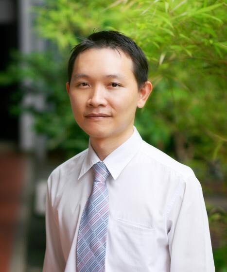 Assoc. Prof. Dr. Prasert Reubroycharoen